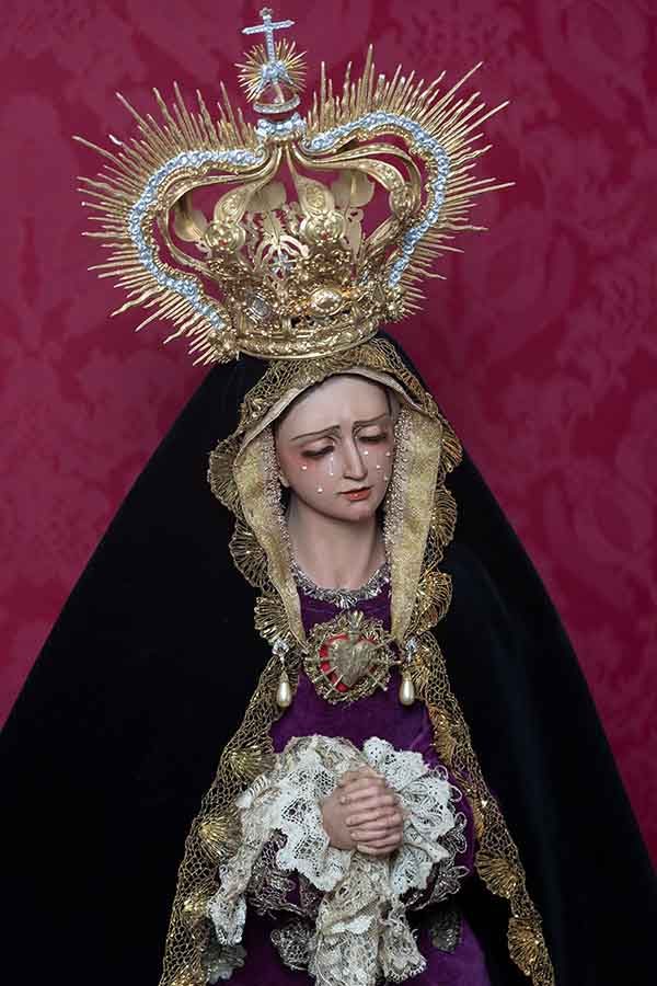 dolorosa-de-vestir